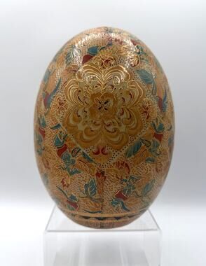 Vintage Japanese Satsuma Style Hand Painted Decorative Ceramic Egg